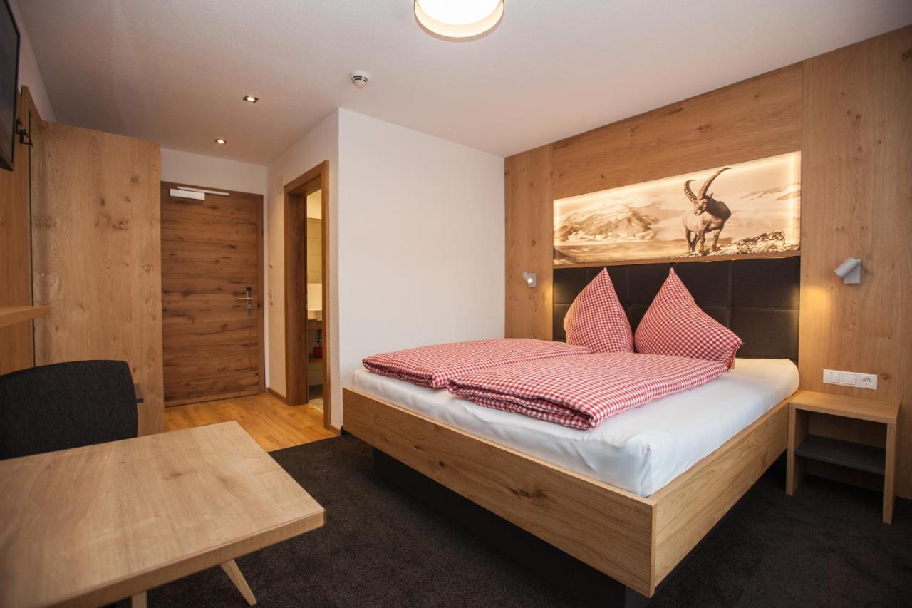 Haus Kuechelspitz Bed & Breakfast *
